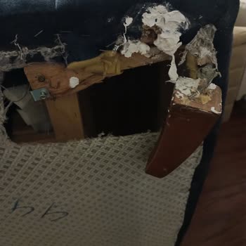 Vivense Koltuğumun Sürekli Kırılması Ve İletişim Sorunu