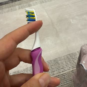 Kırık Diş Fırçası Ve İade Sorunu