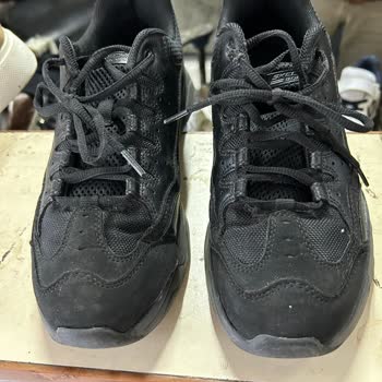 Skechers Schuhe Qualitätsproblem nach weniger als einem Jahr