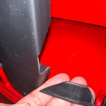 Kırık Akülü Araba: Çocuğumun Hayal Kırıklığı