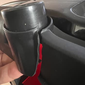 Kırık Akülü Araba: Çocuğumun Hayal Kırıklığı