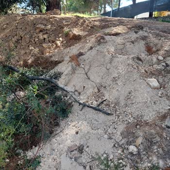 Türk Telekom'un Taşere Ettiği Firma Bahçe Duvarımı Kırdı