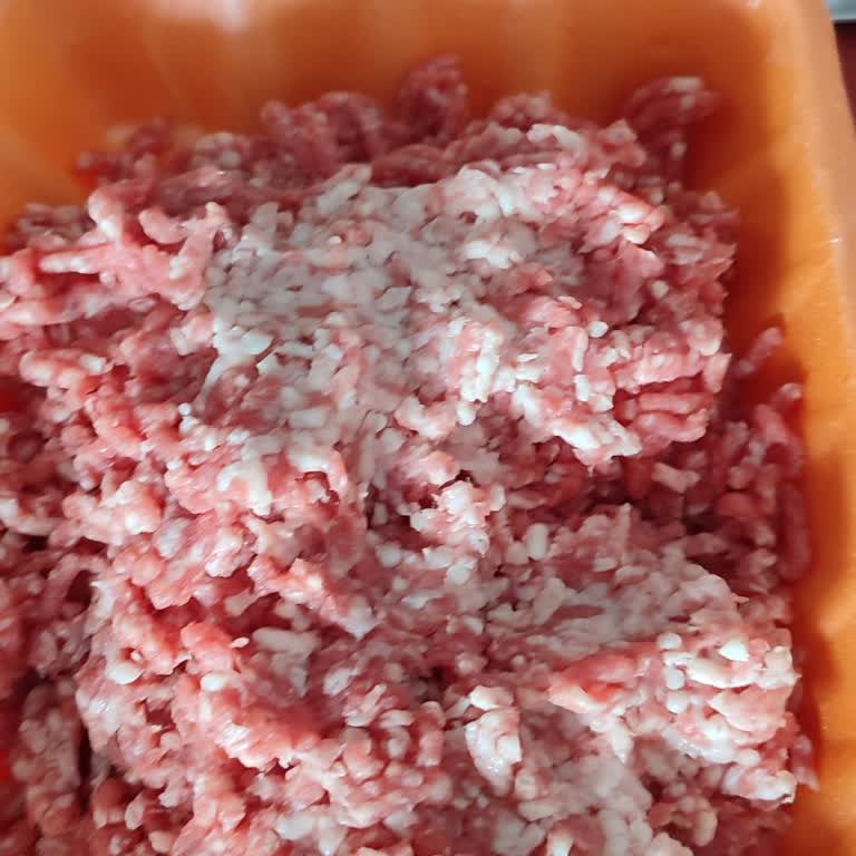 Köfteci Yusuf'ta Hayal Kırıklığı: Yağlı Kıyma Sorunu