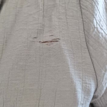 LCW Siparişlerinde Yırtık Ve Özensiz Teslimat Sorunu