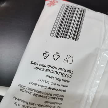 Ambalajlı Ürünlerde Hijyen Skandalı: Delikli Ve Çürümüş Patatesler