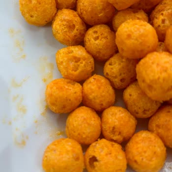 Yağ İçinde Yüzen Peynir Aromalı Cips Şikayeti