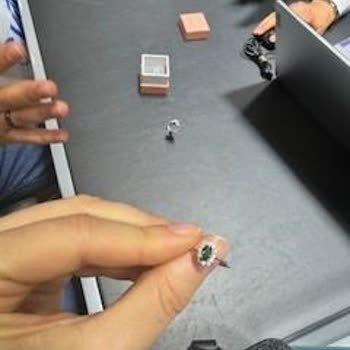 Atasay'dan Alınan Yüzükte Sürekli Taş Düşme Sorunu Ve İade Talebi