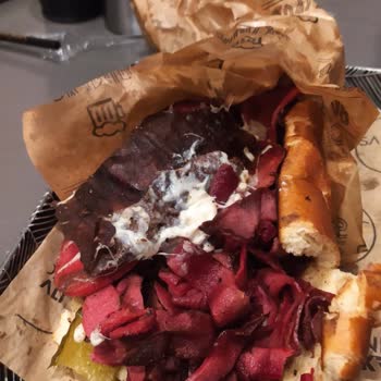 Yanlış Ürün Ve Yanmış Salamlar