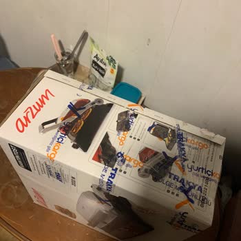 Kırık Tost Makinesi Ve Yetersiz Müşteri Hizmetleri