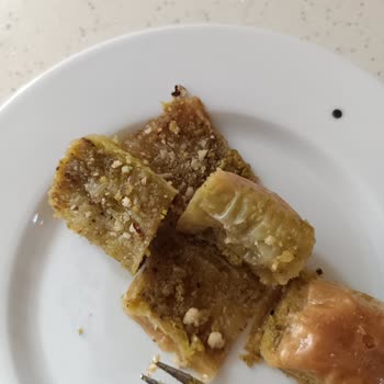 Bozuk Tatlı Ve Yetersiz Malzeme Sorunu