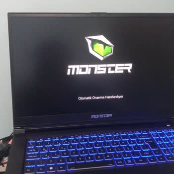 Monster Laptopumda Ani Açılma Sorunu