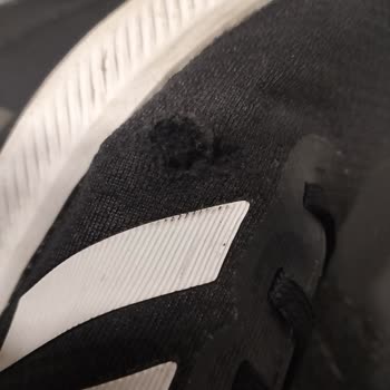 Özdilek Ve Adidas'tan Ayakkabı Kalitesi Hayal Kırıklığı