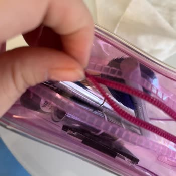 Kiko Milano Makyaj Çantası: Fermuar Sorunu İle Gelen Hayal Kırıklığı