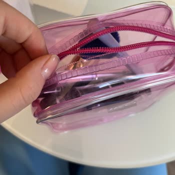 Kiko Milano Makyaj Çantası: Fermuar Sorunu İle Gelen Hayal Kırıklığı