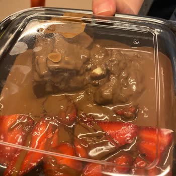 Trendyol Yemek Kadıköy Çikolatacısı Ürünün Yarısı Yoktu