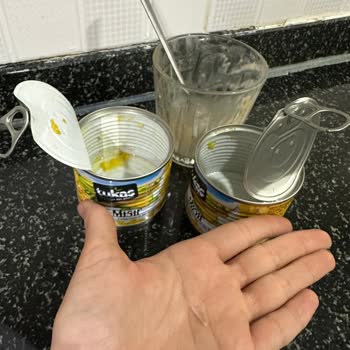 Mısır Konservesinde Cam Parçası Tehlikesi