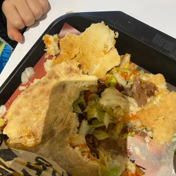 Bayat Ekmek Ve Soğuk Döner Şoku