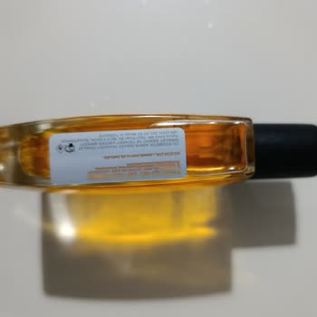 Rengi Değişen Parfüm Şikayeti