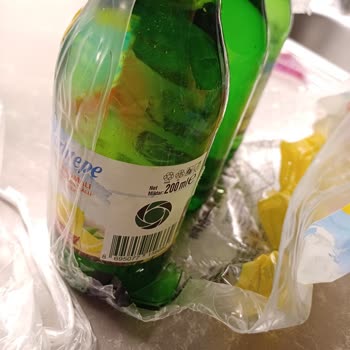 Karlıtepe Limonlu Soda İçerisinde Cam Parçaları