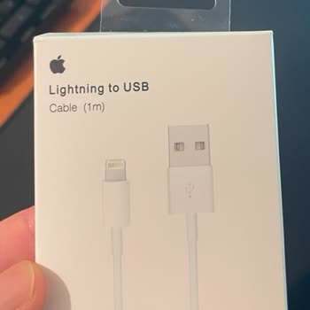 Aldığım İphone Şarj Kablosu 11 Günde Bozuldu
