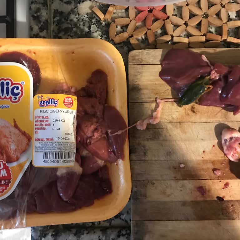 Erpiliç Tavuk Ciğerinde Tehlikeli Öd Sorunu