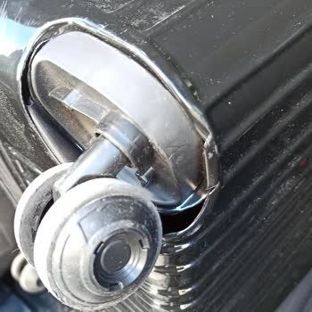 Valizin Kalitesi Ve Müşteri Hizmetleri Hayal Kırıklığına Uğrattı