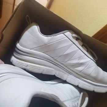 Skechers Ayakkabıda 2 Ayda Deformasyon Ve Müşteri Hizmetleri Hayal Kırıklığı