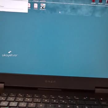 HP Omen 15-ek1005nt Laptop Ekranın Sürekli Gidip Gelmesi Sorunu!