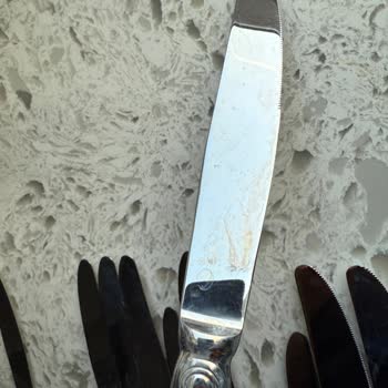 Jumbo Çatal Bıçak Setinde Paslanma Sorunu ve İlgisizlik