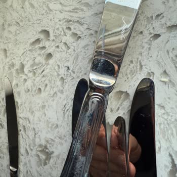 Jumbo Çatal Bıçak Setinde Paslanma Sorunu ve İlgisizlik