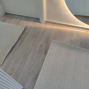 Qua Halı Kaygan Ve Kıvrılan Halılarla İlgili Memnuniyetsizlik