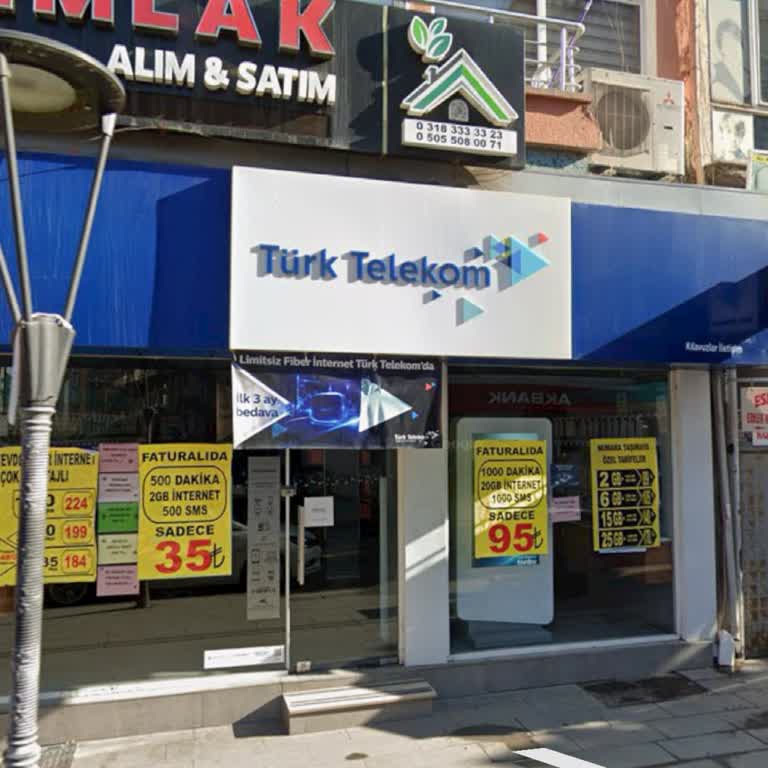 Yanıltıcı Bilgilendirme Ve Mağaza Çalışanının Saygısız Tavırları
