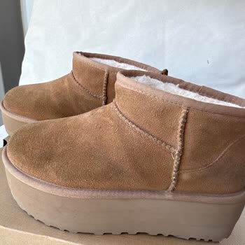 Boyner'den Aldığım Ugg Botlarımda Renk Değişimi Ve Deformasyon Sorunu