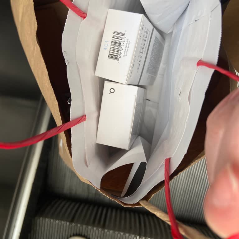 I Picked Up My Sephora Vadi Order and Got No Testers – Staff Ignored My Complaint