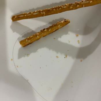 Ülker Susamlı Çubuk Krakerden Çıkan İstenmeyen Sürpriz