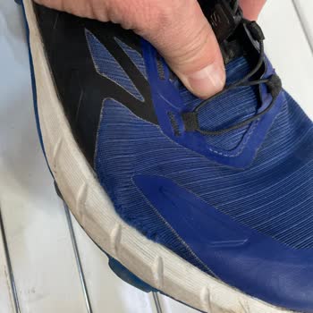 Salomon'un Kalite İddiası: Üç Kat Fiyat, Üç Kat Hayal Kırıklığı