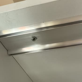 Rabi Mobilya Montaj Sırasında Duvar Ve Dolap Hasarı!