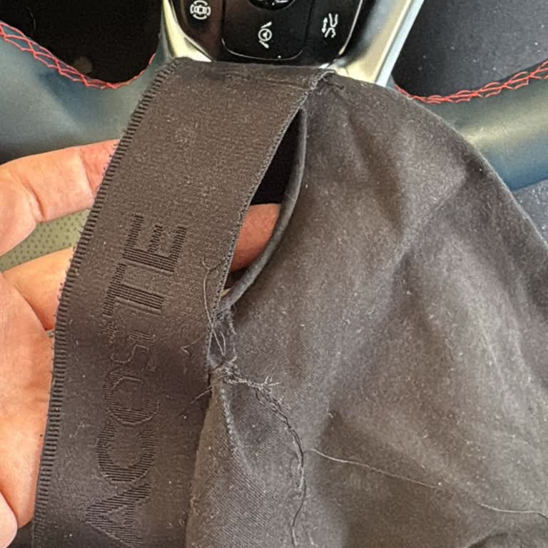 Lacoste Kemerlerinin Dayanıklılığı Hayal Kırıklığı Yarattı