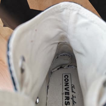 Converse Ayakkabının Kronik Sorunu Ve Yetersiz Müşteri Hizmeti