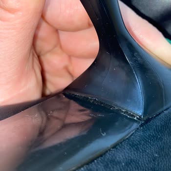 Bambi Deri Mağazasında Hayal Kırıklığı: Çizme Tamiri Sorunu