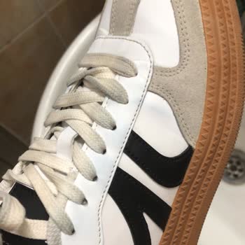 Deichmann Yeni Ayakkabıda Beklenmedik Boya Sorunu!