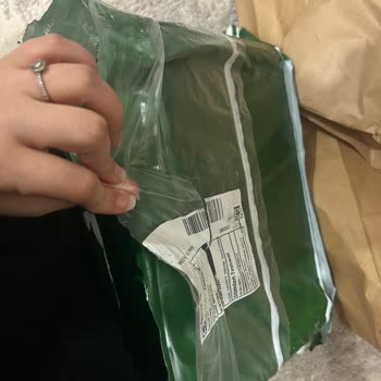 Eksik Ayakkabı Ve Yırtık Paket Mağduriyeti