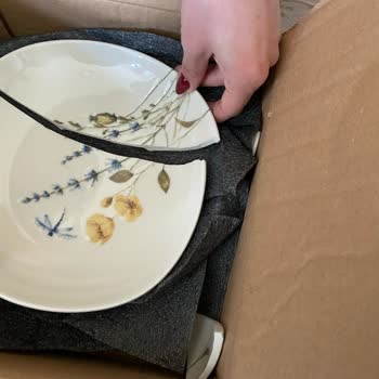 Kırık Gelen Porselen Takımı