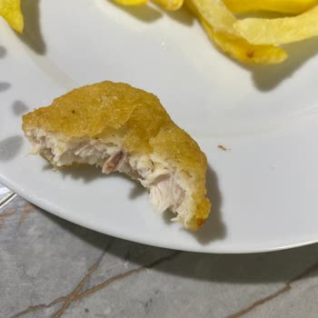 McDonald's Siparişimdeki Kemik Parçaları Dişimi Kırdı