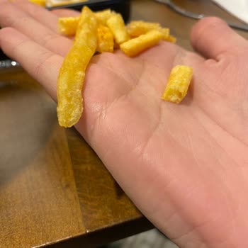 Hızlı Servis, Taş Gibi Patatesler!