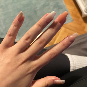 Name Zorlu Beauty Center Kaba Hizmet Ve Acemi Manikürle Hayal Kırıklığı