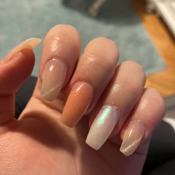 Name Zorlu Beauty Center Kaba Hizmet Ve Acemi Manikürle Hayal Kırıklığı