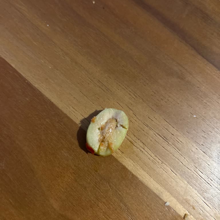 Çekirdeksiz Zeytin Sürprizi: Beklenmedik Diş Ağrısı