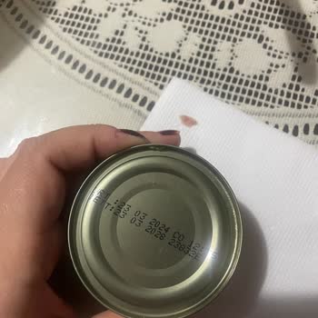 Ton Balığında Kılçık Ve Yüzgeç Parçası Şoku