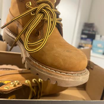 Kısa Sürede Soyulan Caterpillar Botlar Hayal Kırıklığı Yarattı